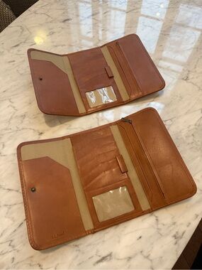 His & Hers Vintage L.L. Bean Leather Passport & Travel Organizer in Cognac